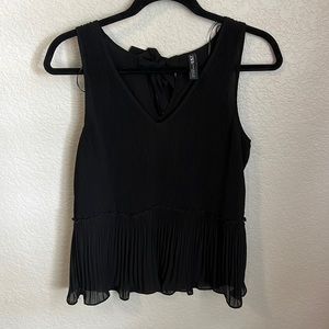 Womens sleeveless blouse